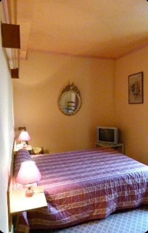 Le Val D'Aron Panzió Cercy-la-Tour Szoba fotó